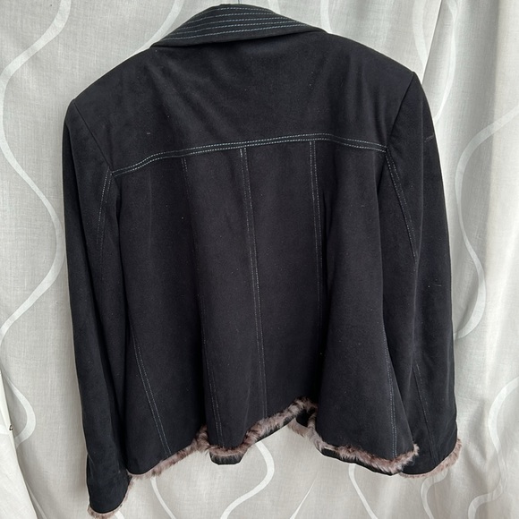 Jacket - Picture 4 of 4